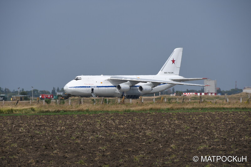 Фотографии -> Поездки -> Отпуск в Ейске (27 июля - 24 августа 2019) ->  Самолёты -> Самолёты - 010