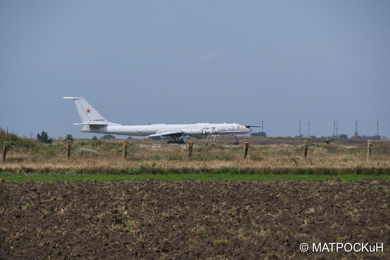 Фотографии -> Поездки -> Отпуск в Ейске (27 июля - 24 августа 2019) ->  Самолёты -> Самолёты - 011